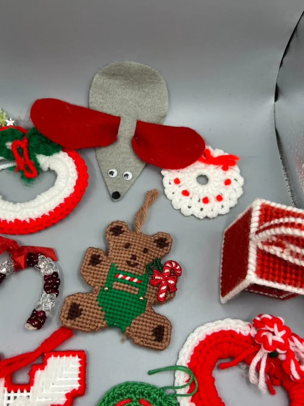 christmas ornaments handmade kitshy lot of 19 crochet yarn canvas 80s